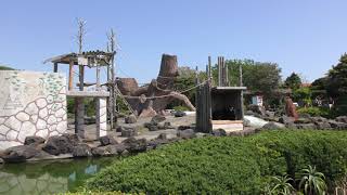 Chimpanzee Island (Izu Shaboten Zoo, Shizuoka, Japan) April 22, 2018